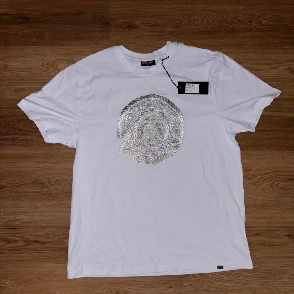 Left Point Graphic Tee